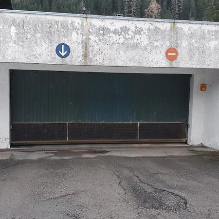 Aux Pieds Et Pieds Dans L'eau * Les Contamines-Montjoie